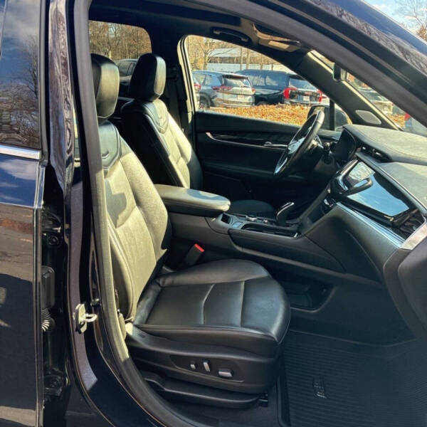 2022 Cadillac XT6 Premium Luxury