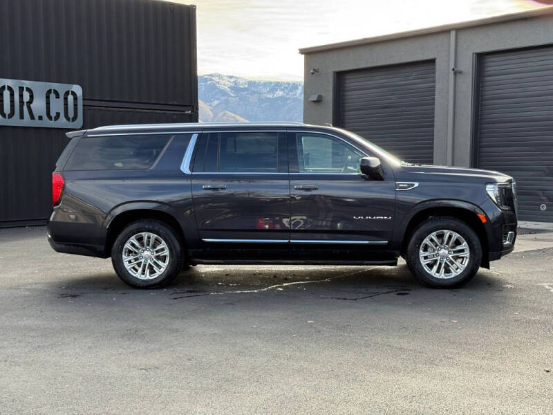 2024 GMC Yukon XL SLT