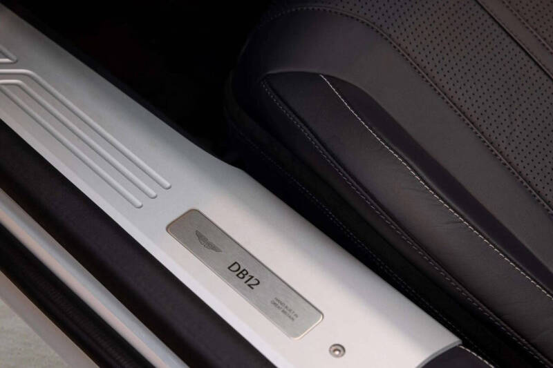 2025 Aston Martin DB12 Volante