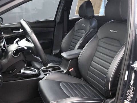 2022 Kia Forte GT Line