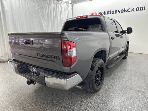 2015 Toyota Tundra SR5