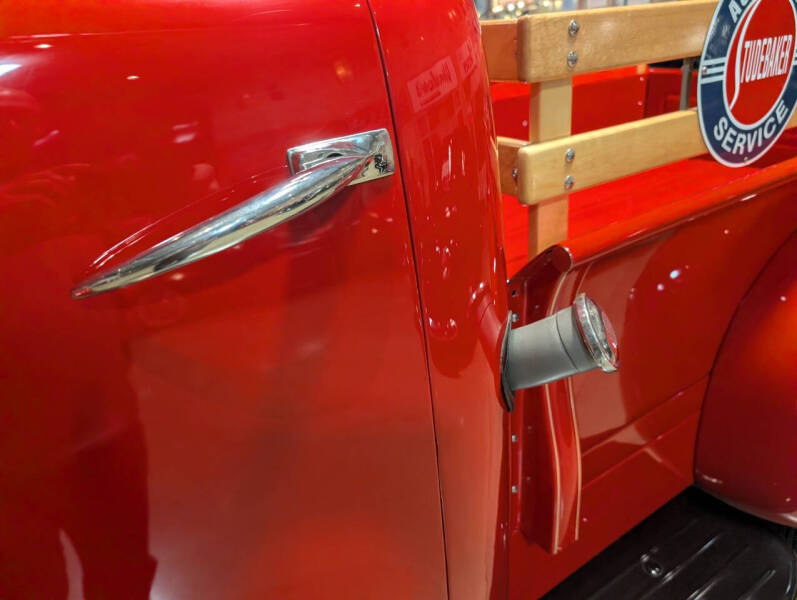 1946 Studebaker 3 Window
