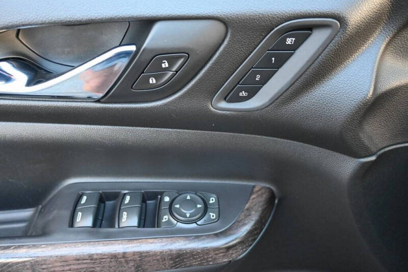 2020 GMC Acadia Denali