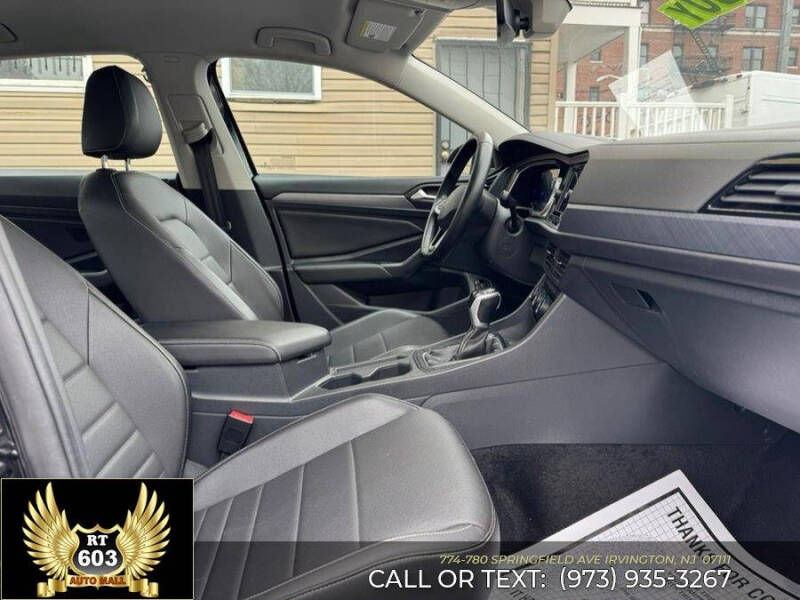 2024 Volkswagen Jetta SE