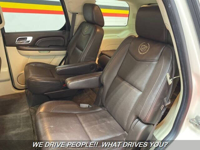 2011 Cadillac Escalade Platinum Edition