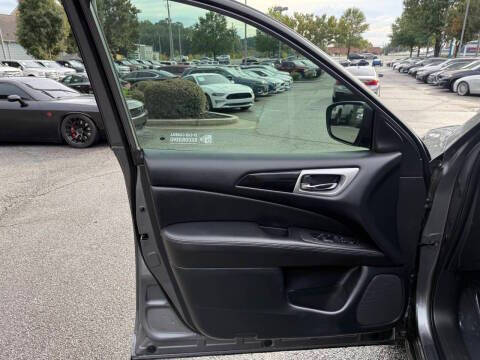 2020 Nissan Pathfinder S