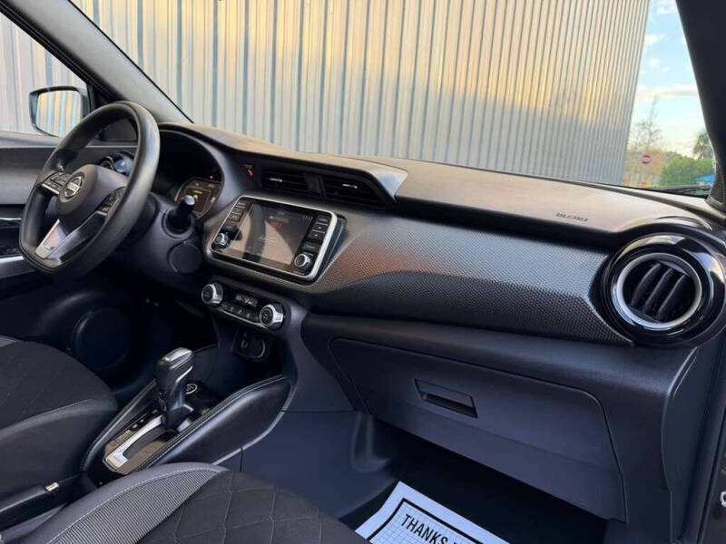 2019 Nissan Kicks SV
