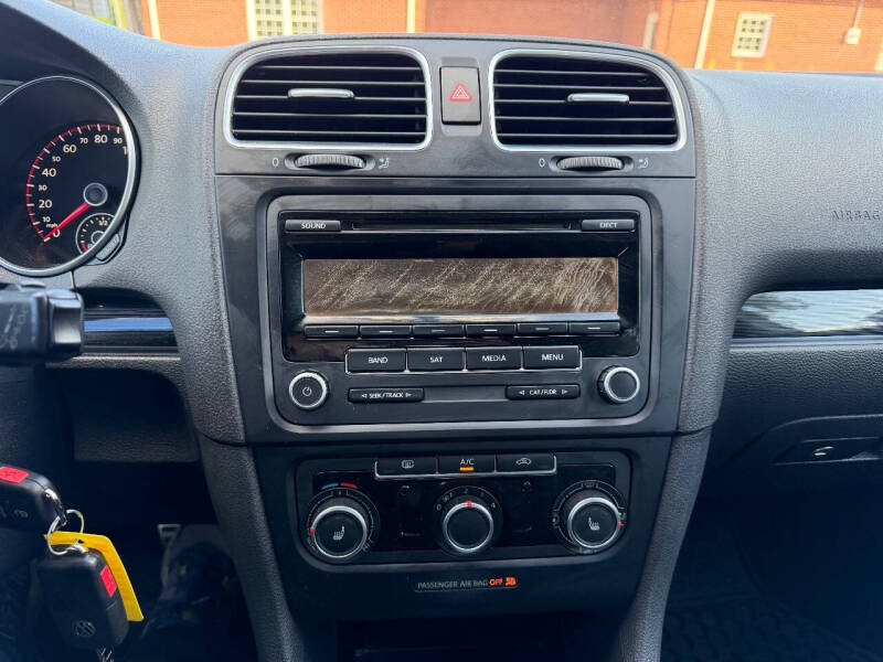 2013 Volkswagen GTI Base PZEV