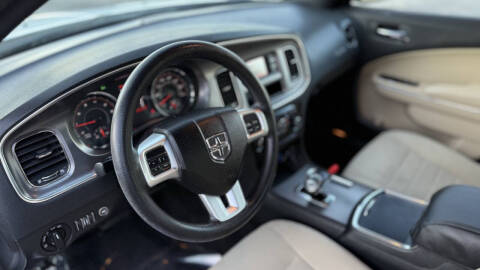 2012 Dodge Charger SE