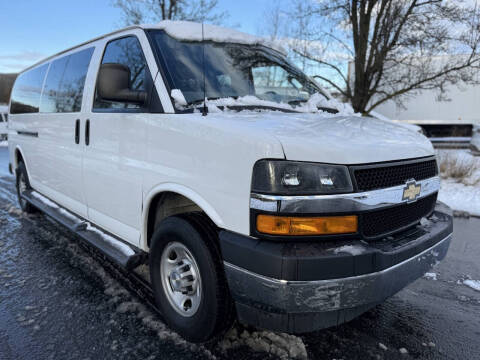 2023 Chevrolet Express LT 3500