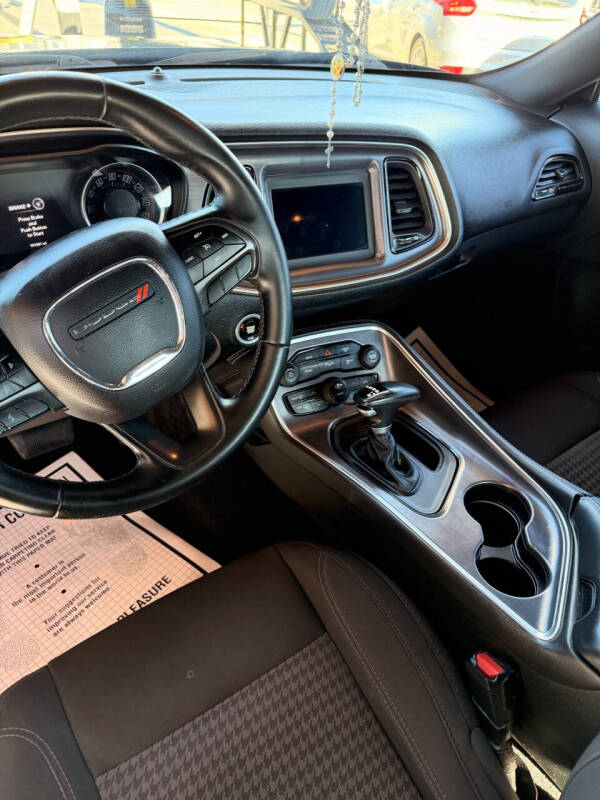 2018 Dodge Challenger SXT