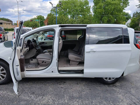 2018 Chrysler Pacifica Touring Plus