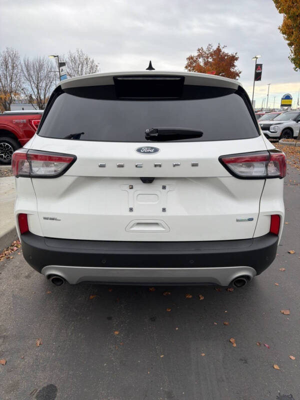 2020 Ford Escape SEL