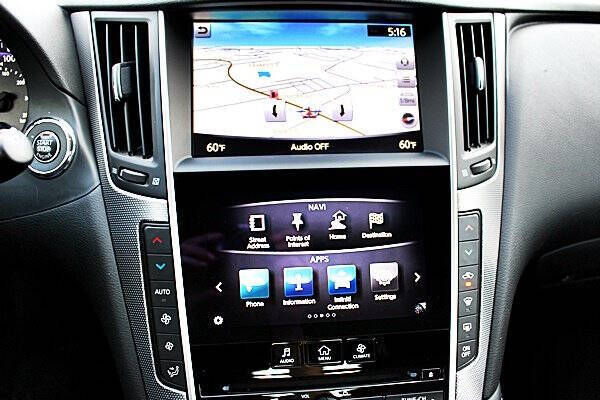 2015 Infiniti Q50 Premium