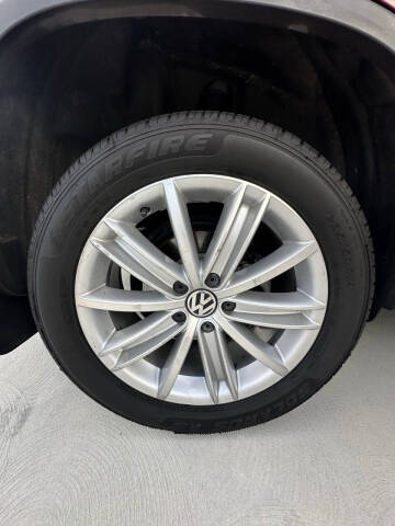 2012 Volkswagen Tiguan SE 4Motion