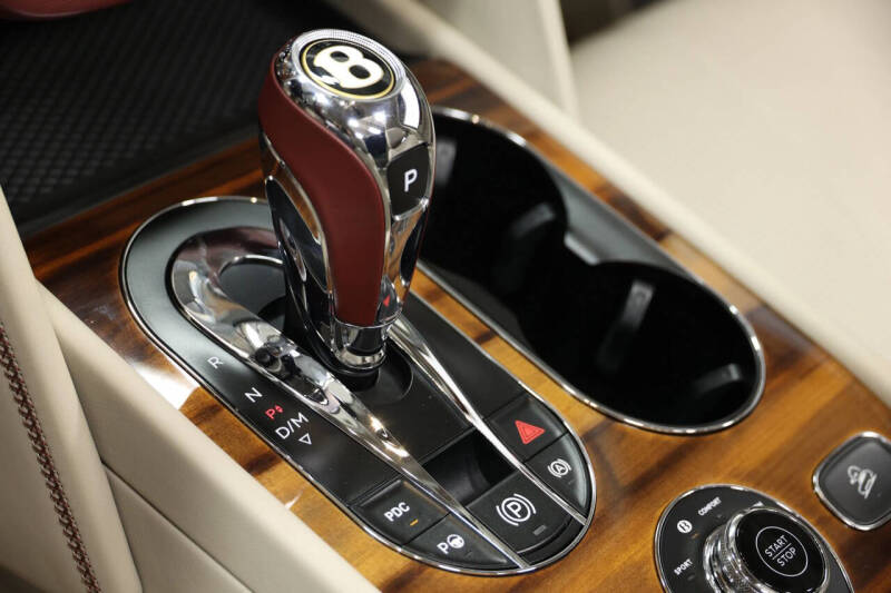 2020 Bentley Bentayga Hybrid