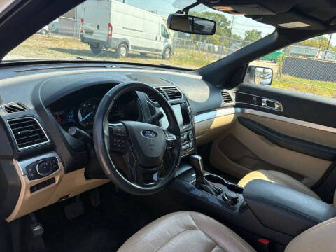 2017 Ford Explorer XLT