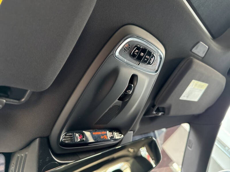 2019 Volvo XC90 T5 R-Design