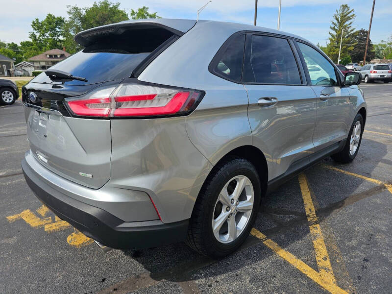 2020 Ford Edge SE