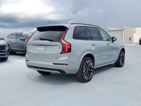2026 Volvo XC90 B6 Ultra Dark 7P