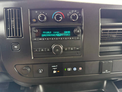 2022 Chevrolet Express 3500