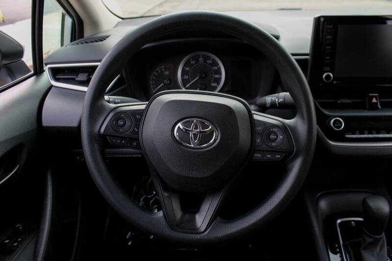 2022 Toyota Corolla LE