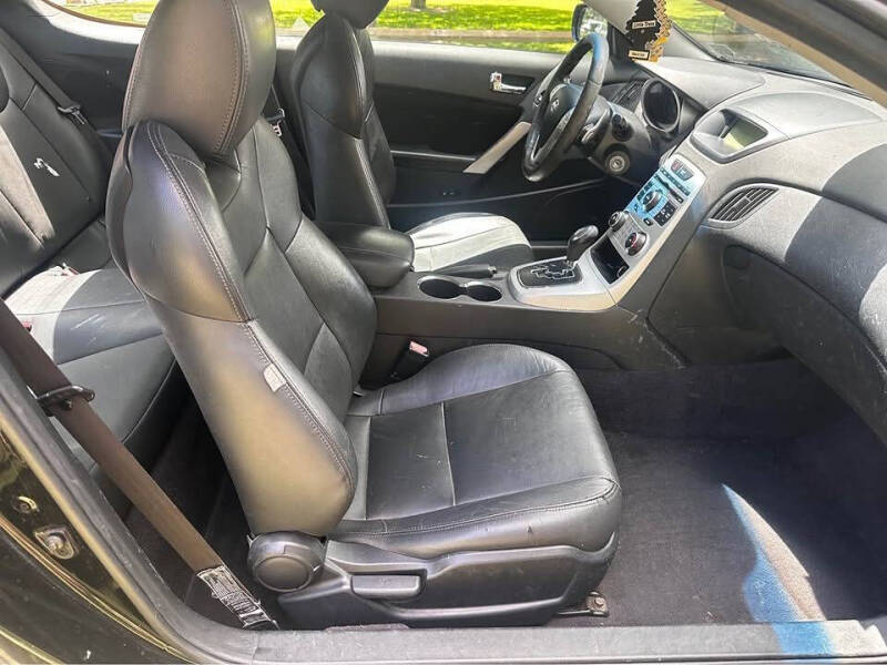 2010 Hyundai Genesis Coupe 2.0T