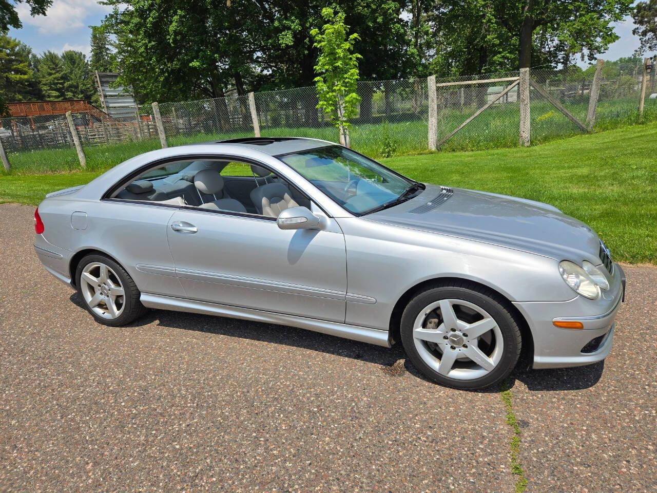 2005 Mercedes-Benz CLK 21