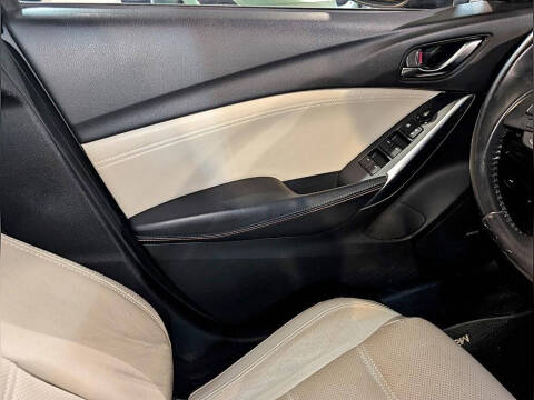 2015 Mazda MAZDA6 i Grand Touring