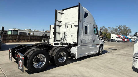 2022 Freightliner Cascadia
