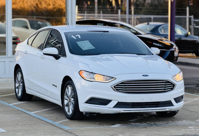 2017 Ford Fusion Hybrid SE