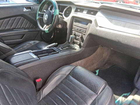 2014 Ford Mustang V6