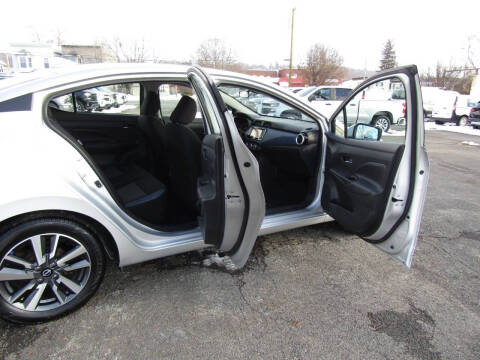 2023 Nissan Versa SV