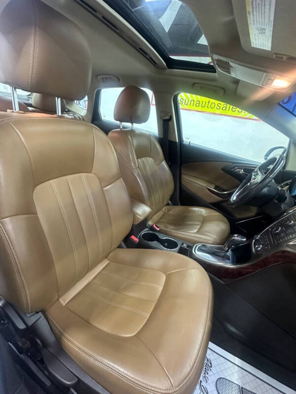 2012 Buick Verano Leather Group