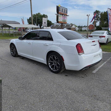 2018 Chrysler 300 S