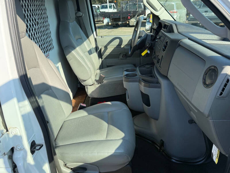 2009 Ford E-Series E-150