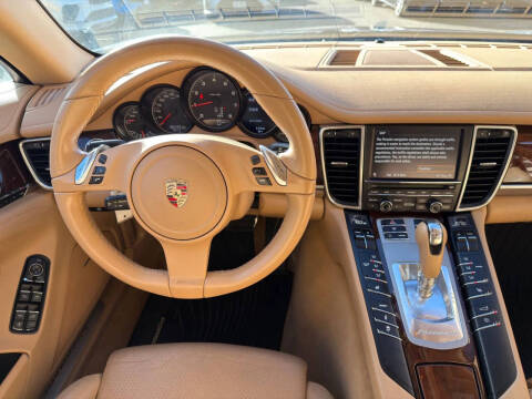 2011 Porsche Panamera