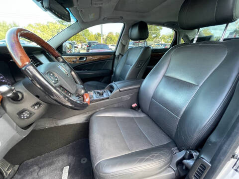 2014 Hyundai Equus Signature