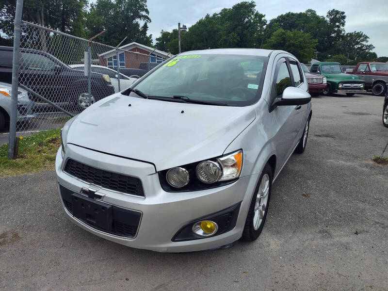 2016 Chevrolet Sonic LT Auto