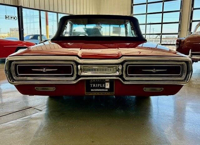 1964 Ford Thunderbird