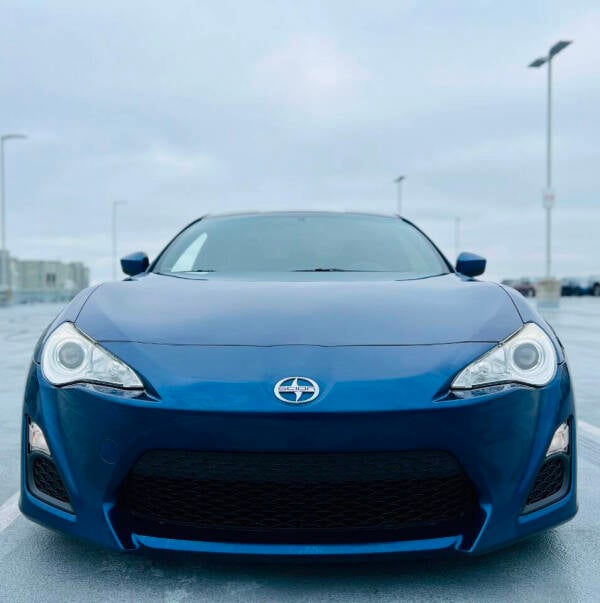 2015 Scion FR-S Base photo 3