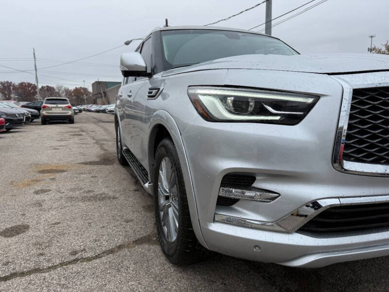 2019 Infiniti QX80 Luxe