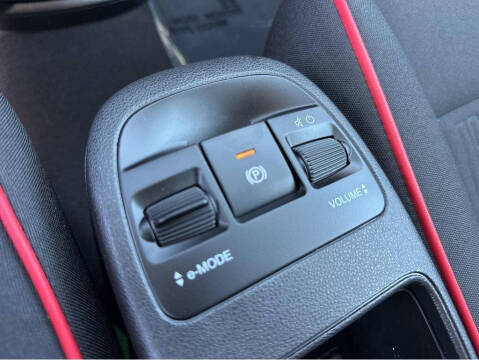 2024 FIAT 500e Inspi(RED)