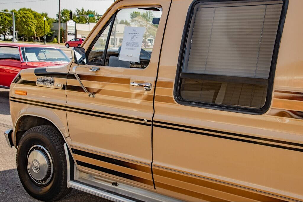 1984 Ford E-Series 86