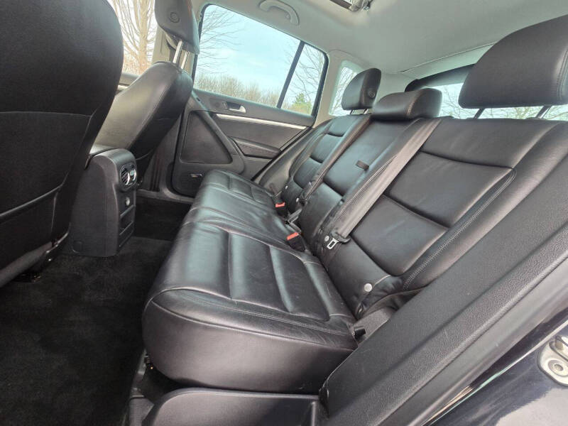 2012 Volkswagen Tiguan SEL 4Motion