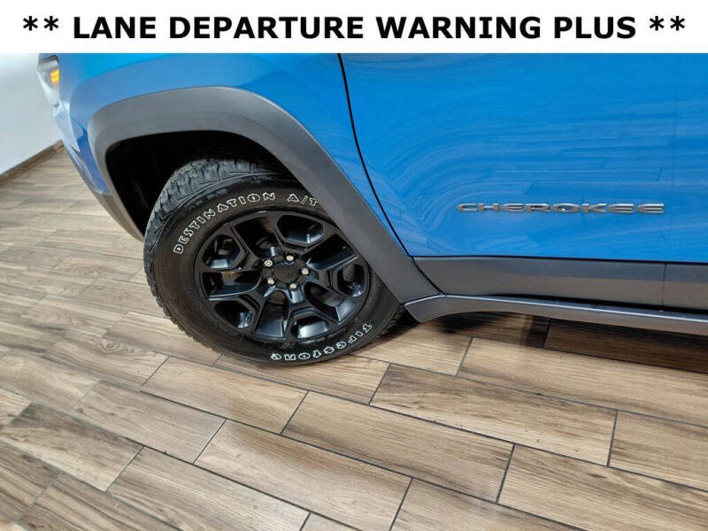2022 Jeep Cherokee Trailhawk