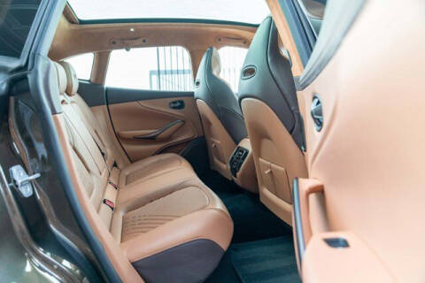 2021 Aston Martin DBX