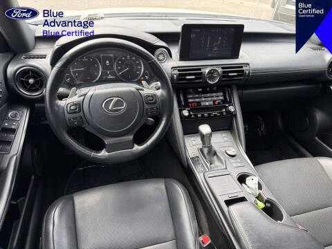 2023 Lexus IS 300