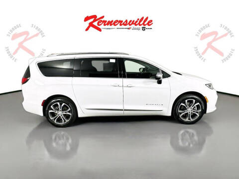 2026 Chrysler Pacifica Pinnacle