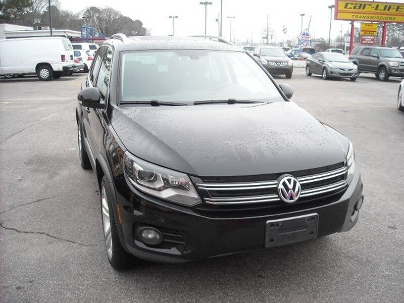 2012 Volkswagen Tiguan for sale at Luxury Auto Sales, Inc in Norfolk, VA